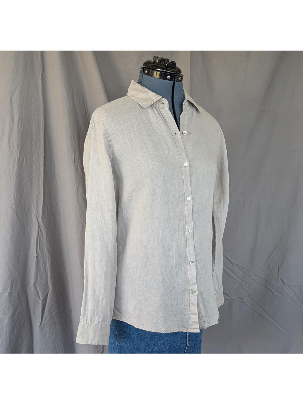 Beige 100% linen button‑up shirt by Jones & Co (Jones New York), size S